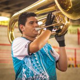 Estudiando y empleado. Mujeres