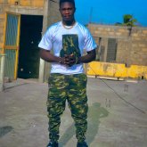 Dylanmbake chico soltero en Berja