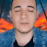 Nada serio solo amistad y aventuras.