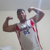 Una mujer madura linda. Soy alegre me