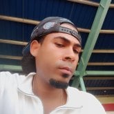 Una  buena mujer  que sea cariñosa. Soy