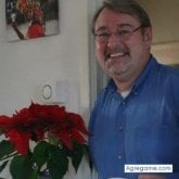 Busco pareja. Someone to love and spend