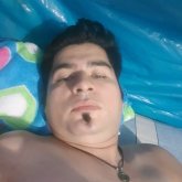 Alegre divertido .carismatico. Alegre y