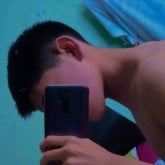 Trabajo. Busco pareja.