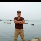 35 a 45 años que sean de nuevo Laredo