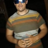 Conocer chicas que me atraigan.