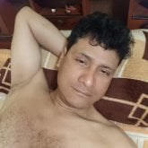 Bueno busco chicas de 18 a 30 años.