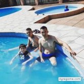 Busco ligar. Lo que surja. No valido. No