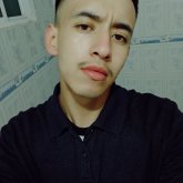 Busco pareja. Novia. Chico alegre,