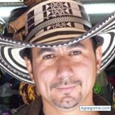 alberto1972 chico casado en Bogotá