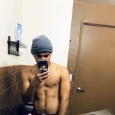 Estudiante. Busco pareja. A una persona