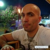 Encuentra Hombres solteros en Alava