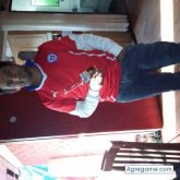 Busco pareja. Una relación seria. Andar