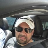 Ingeniero. Busco ligar. Soy una persona