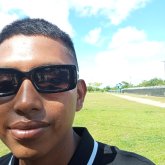 Mujeres de 18 En adelante. Moreno alto y