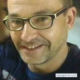 Busco pareja. Conocer chica. Soy puro