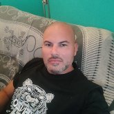 A poder ser pelirroja, aunque si combina