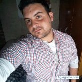 Encuentra Hombres solteros en Arrecifes