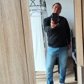 Busco pareja. Soy de Talla media, piel