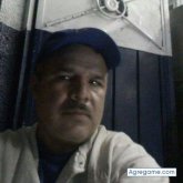 Encuentra Hombres solteros en Villa Corona