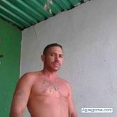 Busco pareja. Chicas. Honesto. Comer.