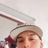 Busco conocer gente. Veo los