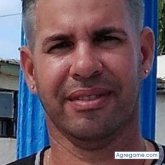 Desocupado. Busco pareja. Hombres