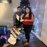 No tiene estudio. Busco mujeres solteras