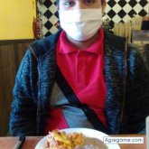 No trabajo. Busco chatear. Busco mujeres