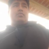 Busco conocer gente. Una chica que le