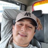 Estudiante. Busco conocer gente. Mujeres