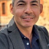 Técnico. Busco pareja. Mujer, de entre