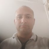 Empleado. Busco pareja. Mujeres para