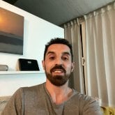 Pintor de coches. Busco conocer gente.