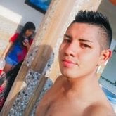 Unas bonitas amistades con chicas. Chico