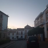 Mujeres y no tengo preferencia de edad.