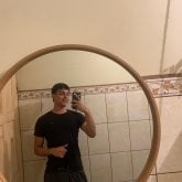 Hacer amistades nuevas. Robusto guapo