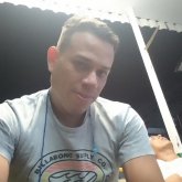 Supervisor. Busco ligar. Citas. Humilde.