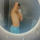 Serio, discreto, respetuoso y salvaje.