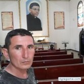 Buena persona humilde. Me guata salir.