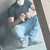 Mujer. Hombre. Las mujeres mayores k yo.