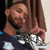 Busco ligar. Chicas. Un man