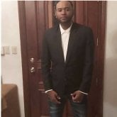 Busco pareja. Conocer personas e. Una