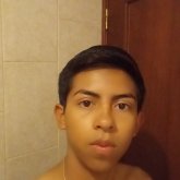 ..holaaaaaaa. Alto, moreno, delgado. Me