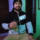 Encuentra Hombres solteros en Uvita