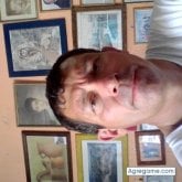 Encuentra Hombres solteros en El Naranjo