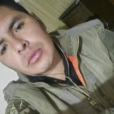 Busco pareja. Alguien real una novia que