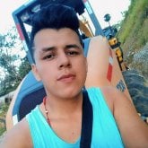 Empleado. Fiel simpatica soltera.