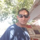 Busco ligar. Buscando conocer solo