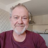 Busco ligar. Tranquilo. Pasear, un